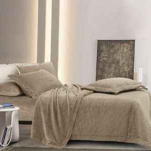 طقم غطوة فاخر مُخمل محفّر مع فرو ناعم مفرد/مفرد ونص 4 قطع، بيج