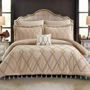 Velvet And Fur Winter Embroidered King 7pcs Set, Beige