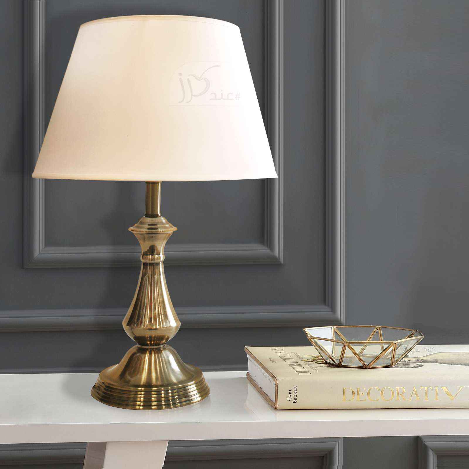 مصباح طاولة معدني ارتفاع 50 سم