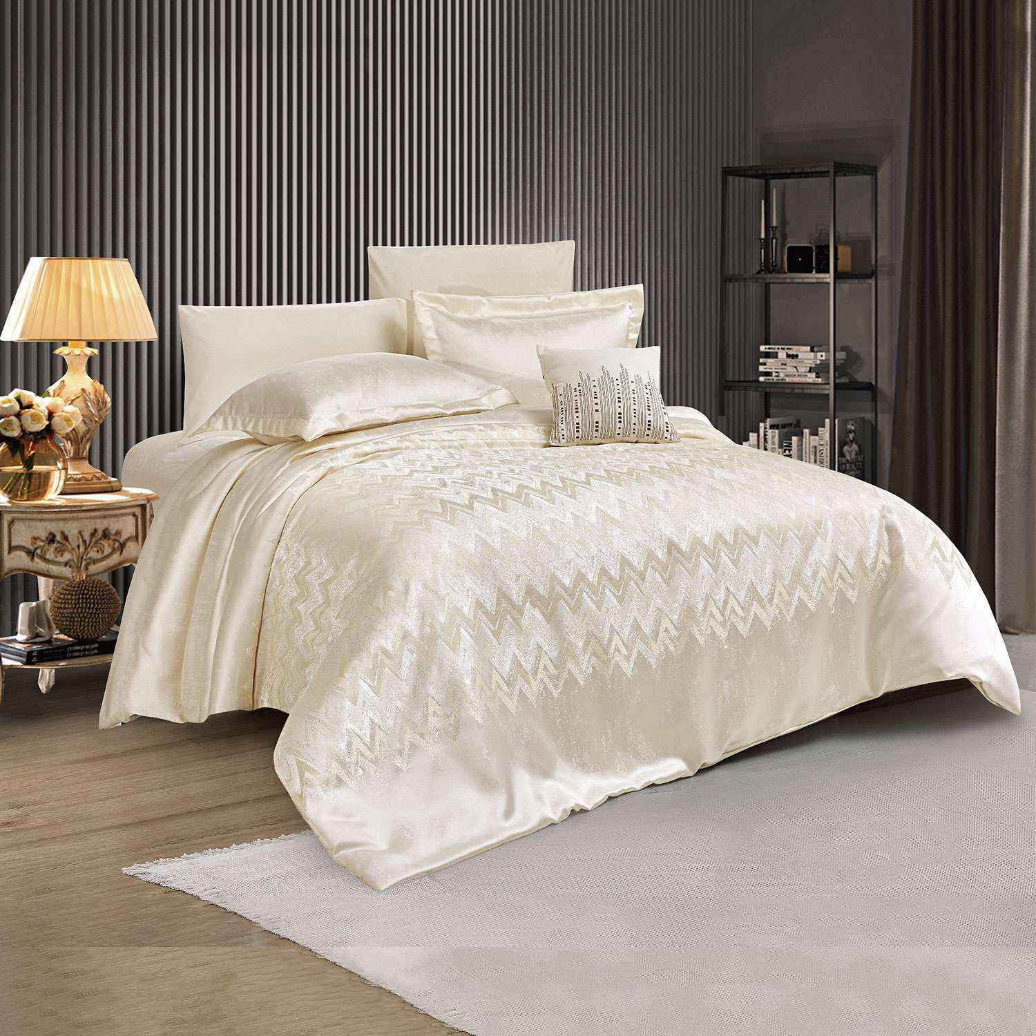 طقم لحاف فاخر من الجاكار مجوز 7 قطع