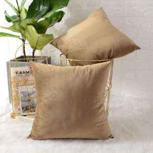 وجه مخدة مخمل