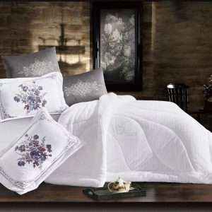 طقم لحاف شتوي مخمل وفرو مجوز 6 قطع، أبيض