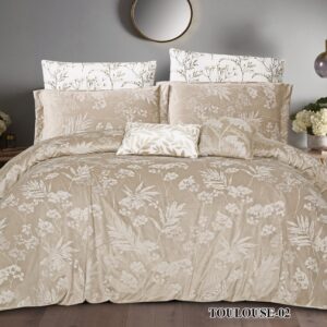 Jacquard Velvet Fur Comforter Set King Size 8 PCS