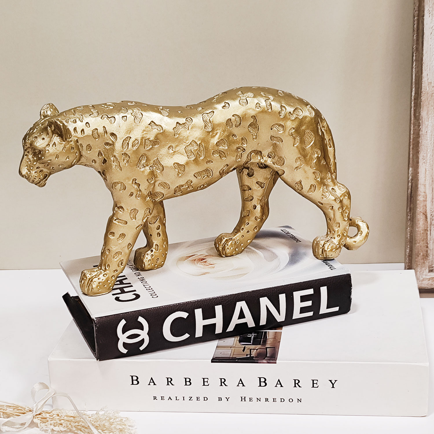 Cheetah Statue Sculpture Décor, Gold